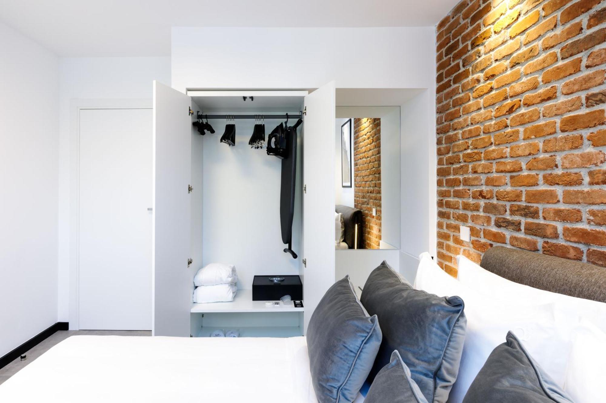 Old Town Snail Design Apartments Bucarest Esterno foto