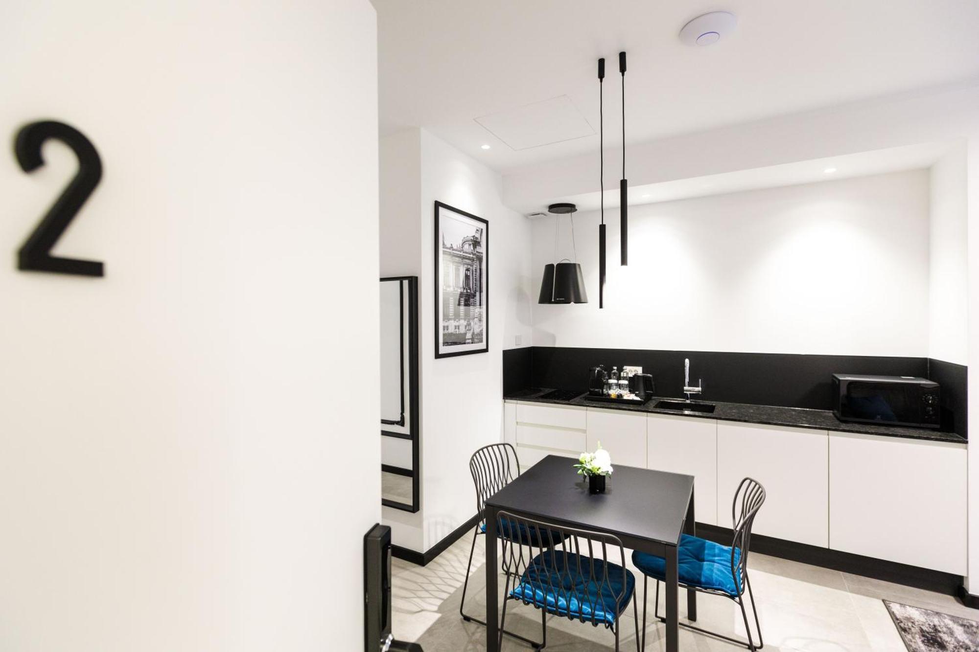 Old Town Snail Design Apartments Bucarest Esterno foto